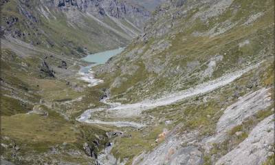 Le lac de Mauvoisin depuis le fond du Val de Bagnes