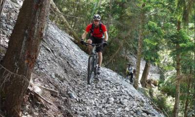 Pas très stable le terrain du début du single !