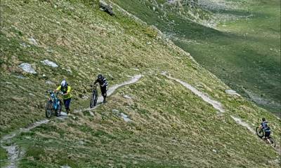 Portage-Poussage juste sous le Col de Mille